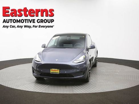Used 2022 Tesla Model Y Long Range image 48