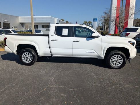 Used 2024 Toyota Tacoma SR5 image 3
