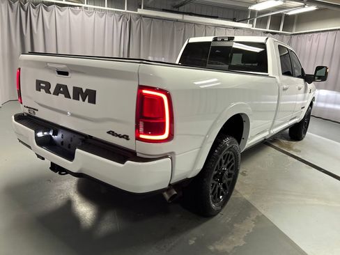 Used 2025 RAM 3500 Limited image 7