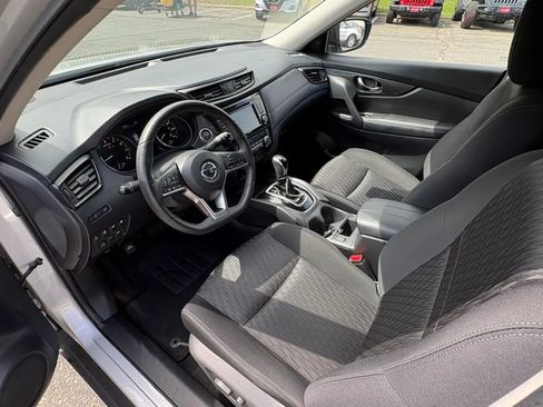 Used 2020 Nissan Rogue SV AWD/4WD image 14