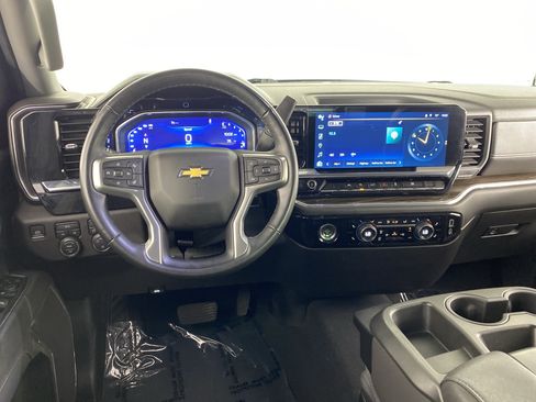 Used 2023 Chevrolet Silverado 1500 LT AWD/4WD image 20