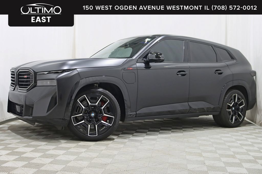 Used 2023 BMW XM AWD/4WD image 1