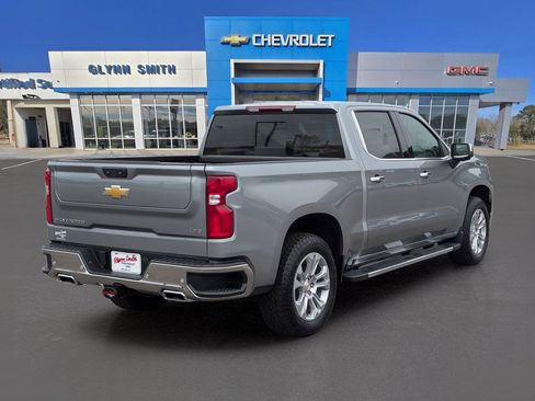 New 2026 Chevrolet Silverado 1500 LTZ w/ LTZ Premium Package AWD/4WD image 8