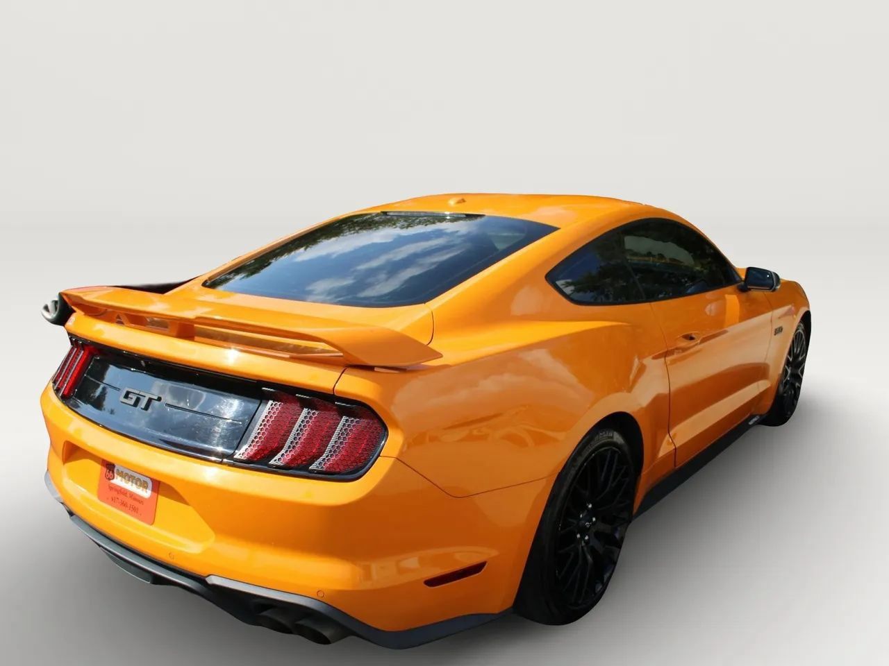 Used 2018 Ford Mustang GT Premium w/ GT Performance Package RWD image 10