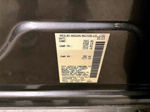 Used 2023 Nissan Leaf S image 32