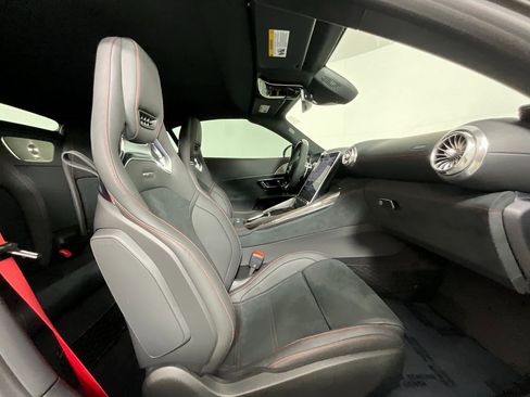 Used 2024 Mercedes-Benz SL 63 AMG 4MATIC image 22