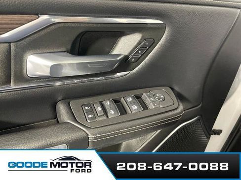 Used 2025 RAM 1500 Laramie AWD/4WD image 10