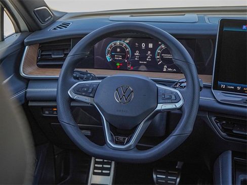 New 2026 Volkswagen Tiguan SEL R-Line image 19