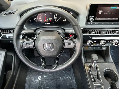 Used 2025 Honda Civic Sport image 13