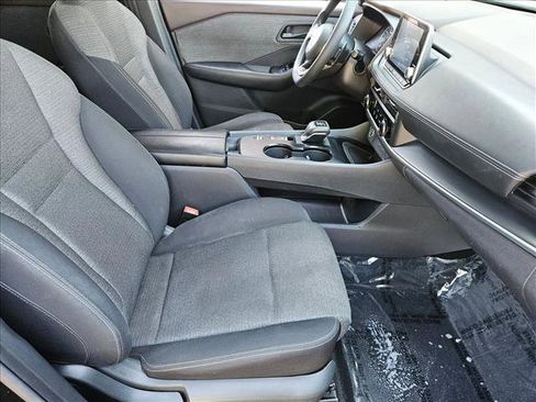 Used 2021 Nissan Rogue S FWD image 23
