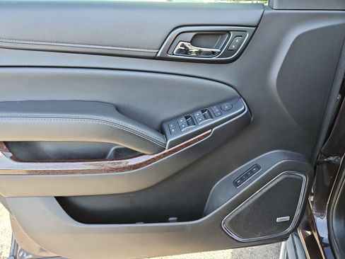 Used 2016 GMC Yukon XL SLT w/ Open Road Package image 13