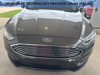 Used 2018 Ford Fusion SE w/ Fusion SE Technology Package FWD video 2