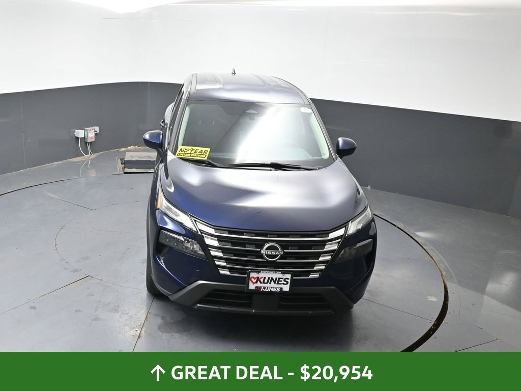 Used 2024 Nissan Rogue SV AWD/4WD image 49
