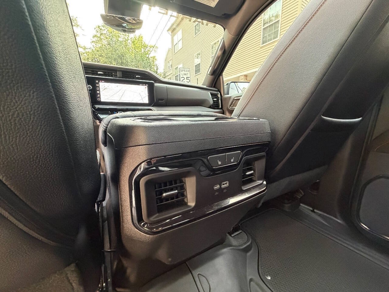 Used 2023 GMC Sierra 1500 AT4 w/ AT4 Premium Package AWD/4WD image 28