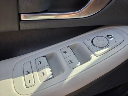 Used 2023 Hyundai Sonata SEL w/ Convenience Package FWD image 36