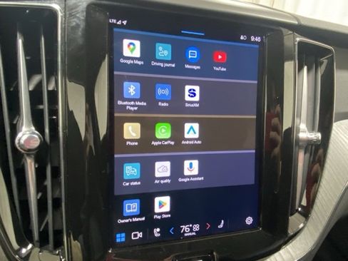 Certified 2025 Volvo XC60 B5 Plus image 21