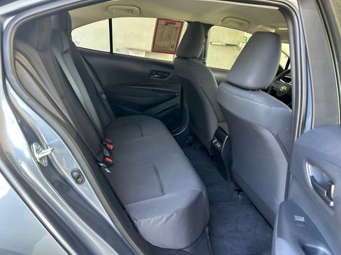 Used 2025 Toyota Corolla LE FWD image 28
