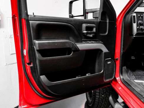 Used 2019 Chevrolet Silverado 2500 LTZ w/ Duramax Plus Package image 36