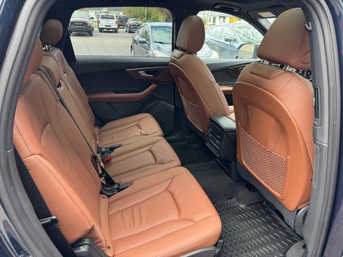 Used 2025 Audi Q7 3.0T Premium w/ Convenience Package AWD/4WD image 15