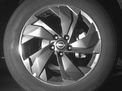 Used 2025 Nissan Rogue SV image 13