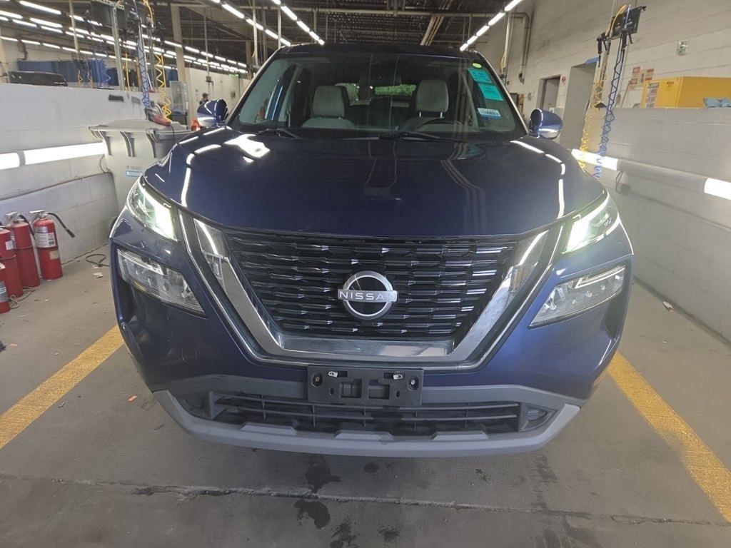 Used 2022 Nissan Rogue SV AWD/4WD image 9