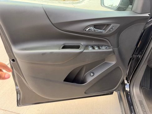 Used 2024 Chevrolet Equinox LT AWD/4WD image 13