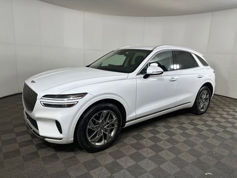 Used 2025 Genesis GV70 2.5T image 7