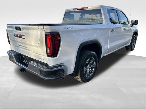 Used 2025 GMC Sierra 1500 SLT image 6