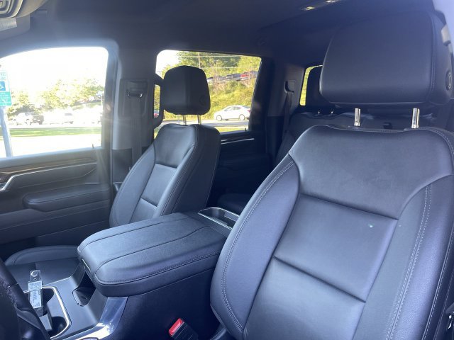Certified 2025 Chevrolet Silverado 3500 LT w/ All Star Edition AWD/4WD image 11