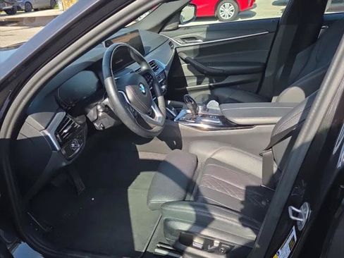 Used 2023 BMW 530i xDrive w/ Premium Package AWD/4WD image 8