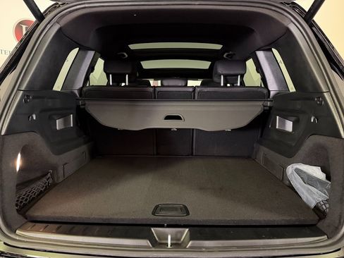 Used 2026 Mercedes-Benz GLB 250 4MATIC image 14