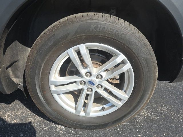 Used 2022 Ford Explorer XLT AWD/4WD image 21