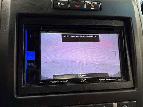 Used 2012 Ford F150 XLT w/ XLT Convenience Pkg image 19