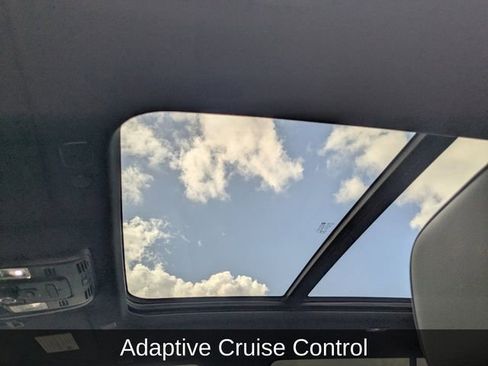 Used 2021 GMC Yukon Denali w/ Denali Premium Package image 26