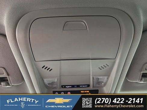 Used 2024 Chevrolet Equinox LT FWD image 35