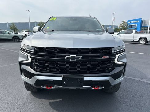 Used 2024 Chevrolet Tahoe Z71 w/ Luxury Package AWD/4WD image 13