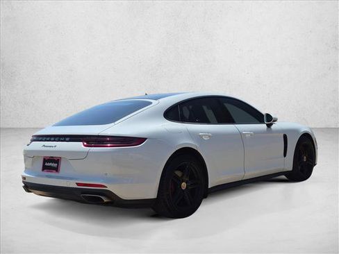 Used 2017 Porsche Panamera 4 AWD/4WD image 5