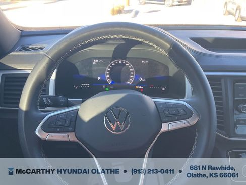 Used 2022 Volkswagen Atlas Cross Sport SE image 6