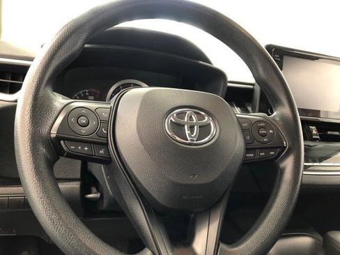 Certified 2022 Toyota Corolla LE FWD image 43