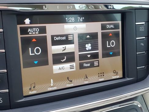 Used 2017 Lincoln Continental Reserve AWD/4WD image 21
