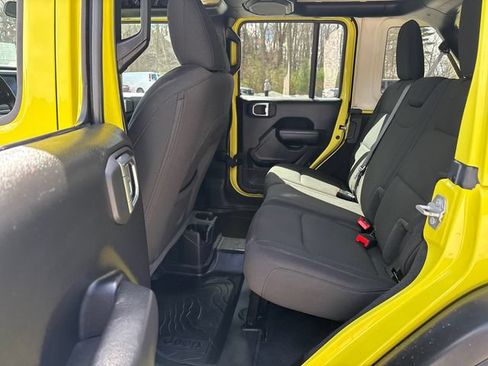 Used 2022 Jeep Wrangler Unlimited Sport AWD/4WD image 15