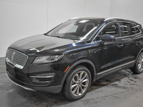 Used 2019 Lincoln MKC Select w/ Select Plus Package image 3