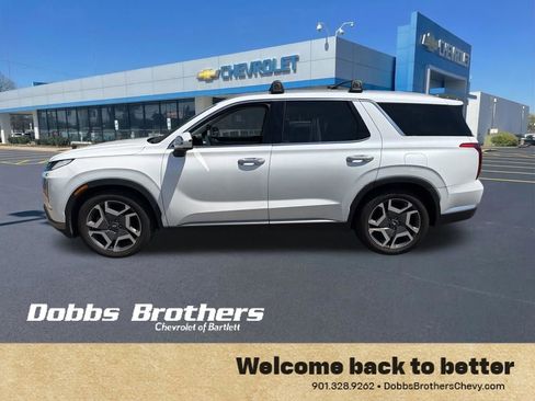 Used 2023 Hyundai Palisade Limited FWD image 4