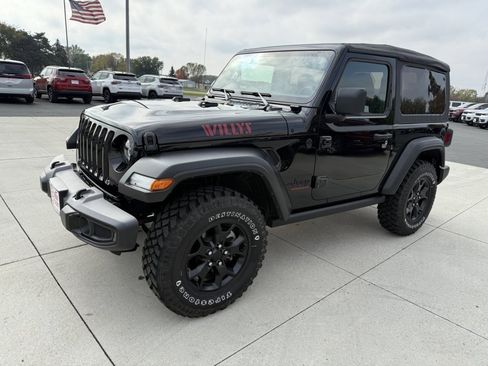 Used 2022 Jeep Wrangler Willys image 4
