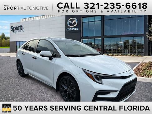 Used 2026 Toyota Corolla SE FWD image 1
