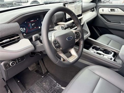 New 2026 Ford Explorer Active w/ Active Comfort Package image 23