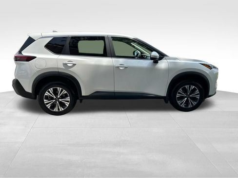 Used 2023 Nissan Rogue SV AWD/4WD image 7