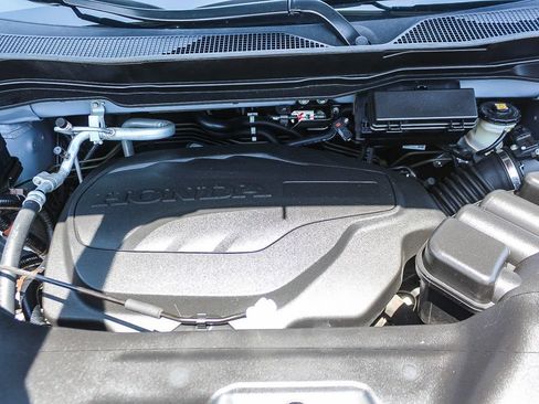 Certified 2023 Honda Passport TrailSport image 27