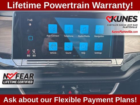 Used 2025 Volkswagen Atlas SE image 16