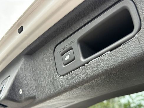 Used 2024 Honda Odyssey Touring image 8